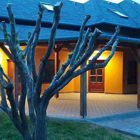 Maison d'hôtes Rp Fitlife Stúdió és Szentgál