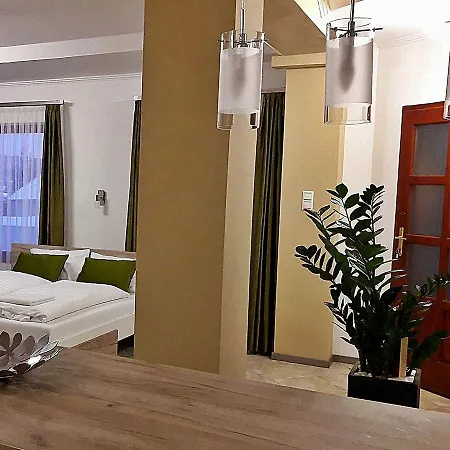 Rp Fitlife Es Vendeghaz Gæstehus 3*